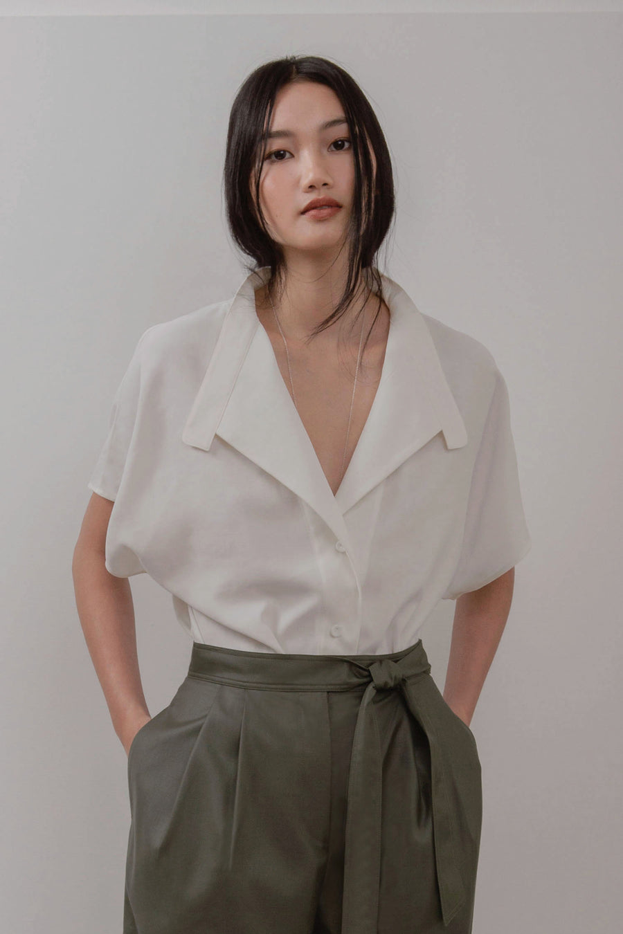 IRVINE Kimono-sleeved White Shirt