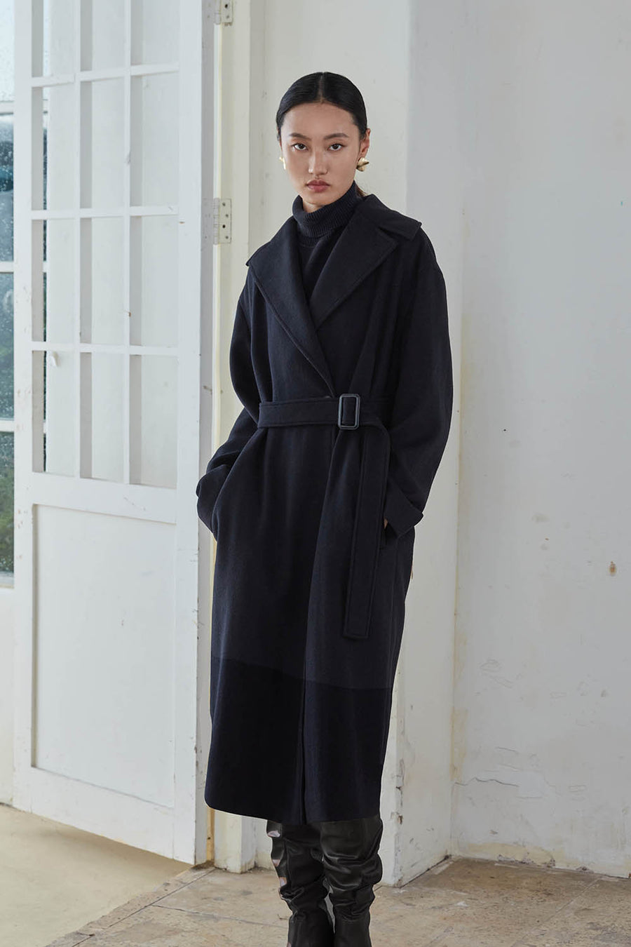 RIVAS Wool Coat with Wide Collar